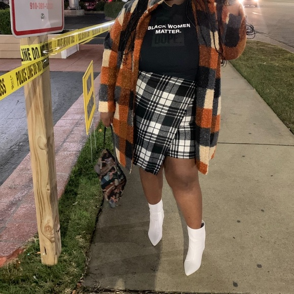 WOMENS PLUS BLACK AND WHITE PLAID FLEECE MINI SKIRT ONLY SIZE 4X - Picture 2 of 6